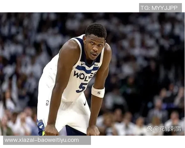 爱德华兹半场火力全开16投10中狂砍29分三分球命中率高达60